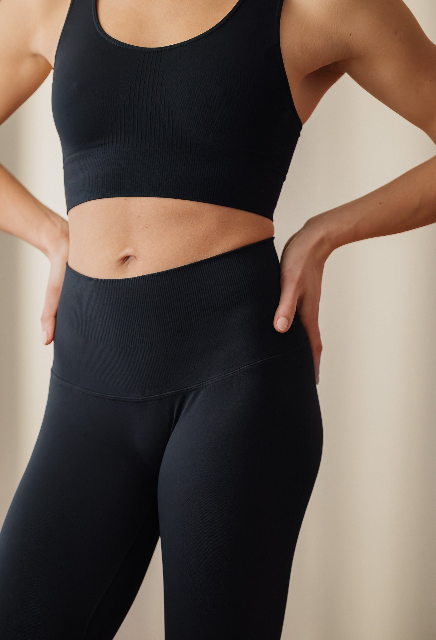 Sculpt Flow – Legging Long – Gamme SkinBloom – Noir - Soje